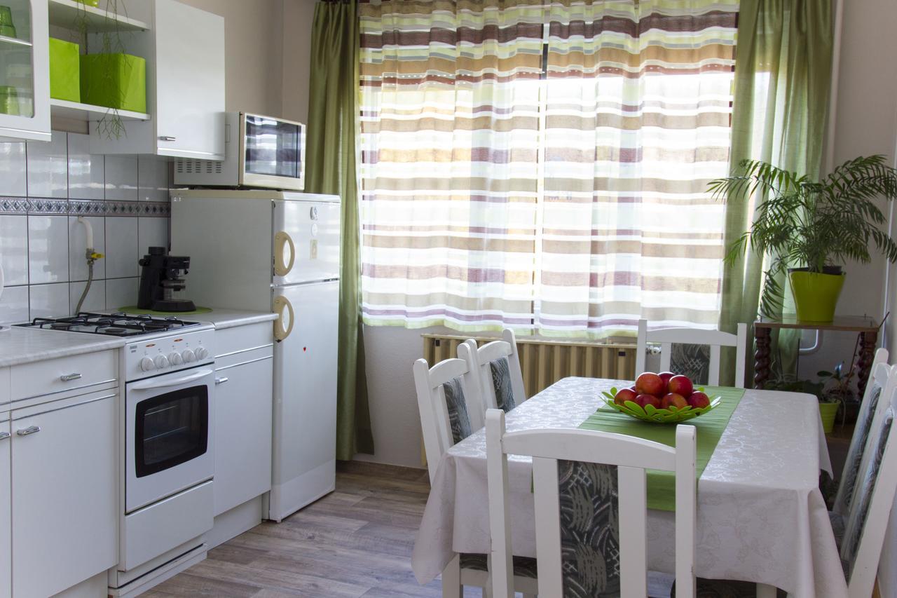 Gabi Apartman Gyenesdiás Buitenkant foto