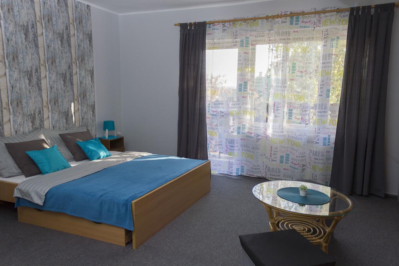 Gabi Apartman Gyenesdiás Buitenkant foto