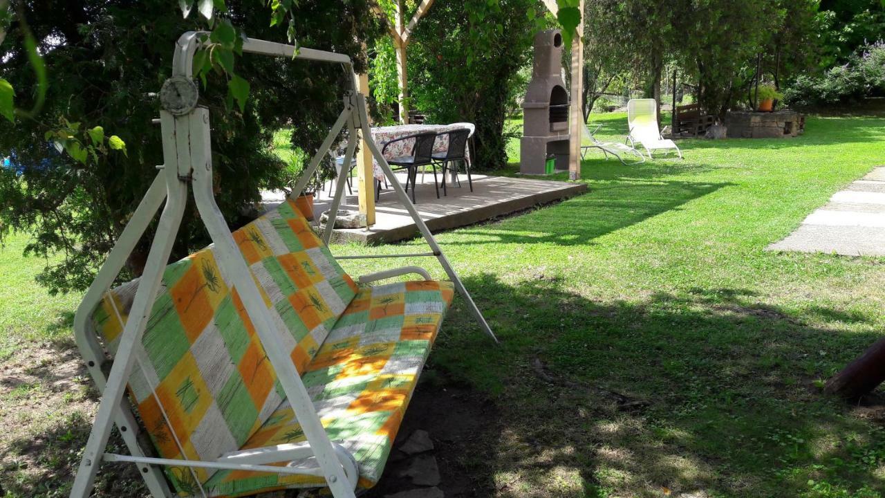 Gabi Apartman Gyenesdiás Buitenkant foto